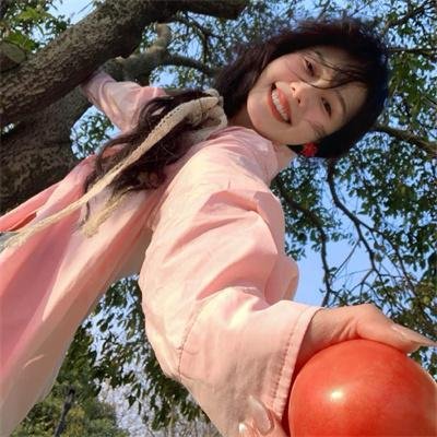 路边捡个老公有亿点强